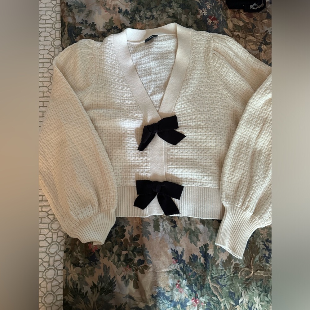 Express Bow Cardigan